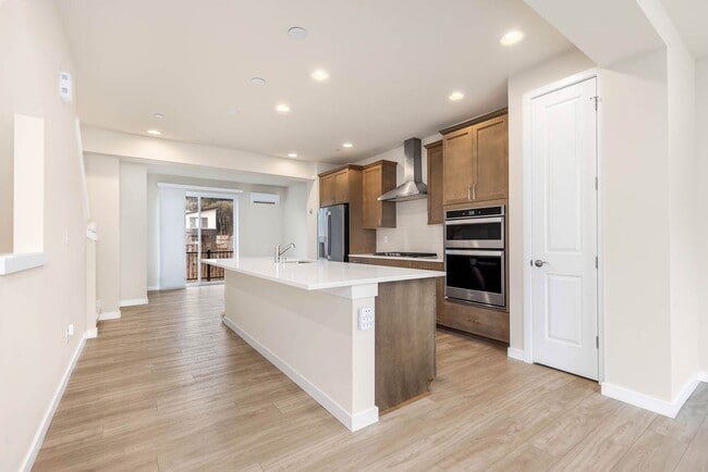 Building Photo - 23702 8th Dr SE