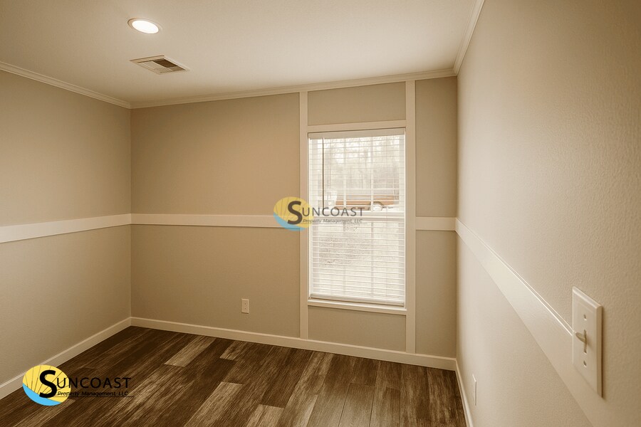 Building Photo - 6562 Coolidge St