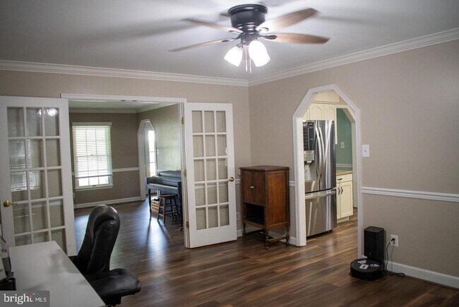 Building Photo - 105 Westmorland Ct