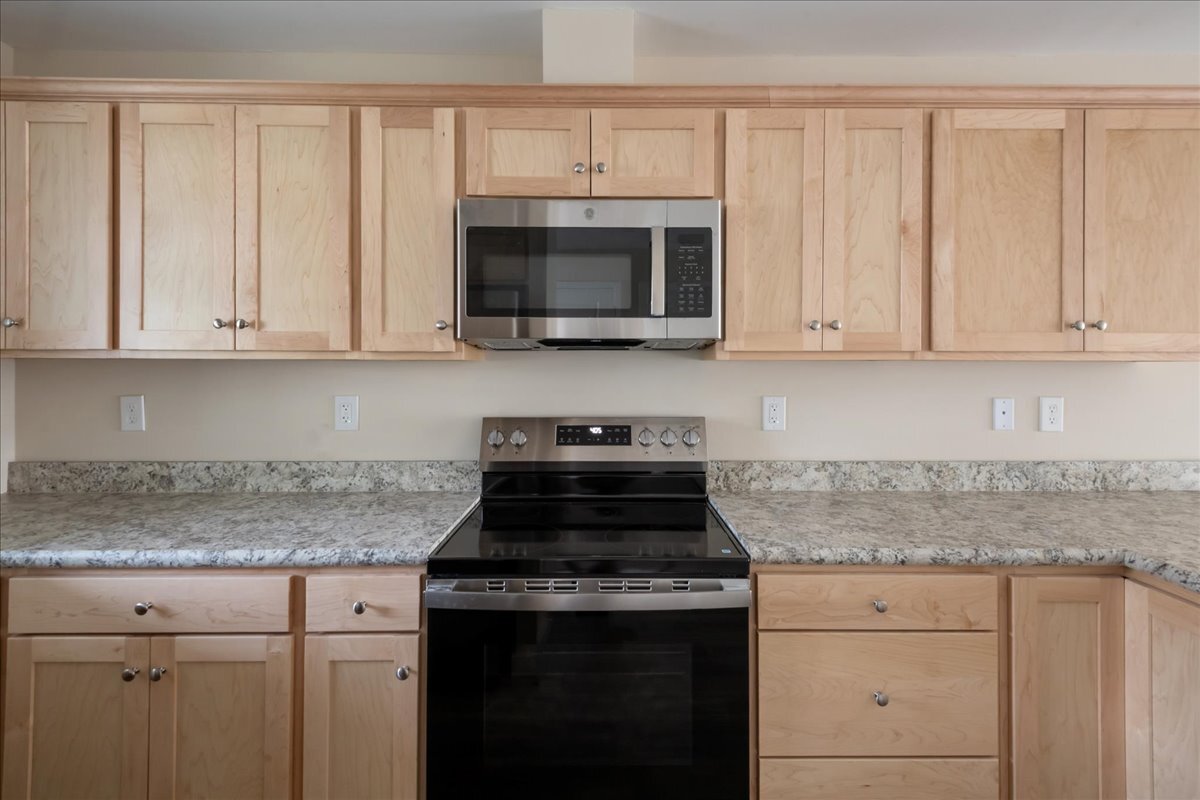 Building Photo - 14 Payton Ln