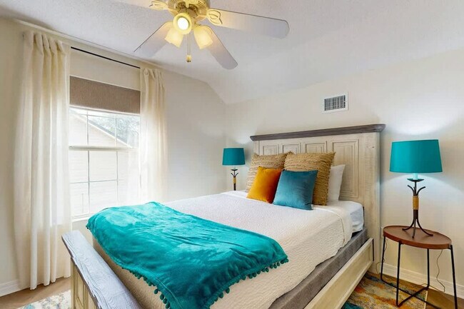 Building Photo - 5111 Keystone Dr