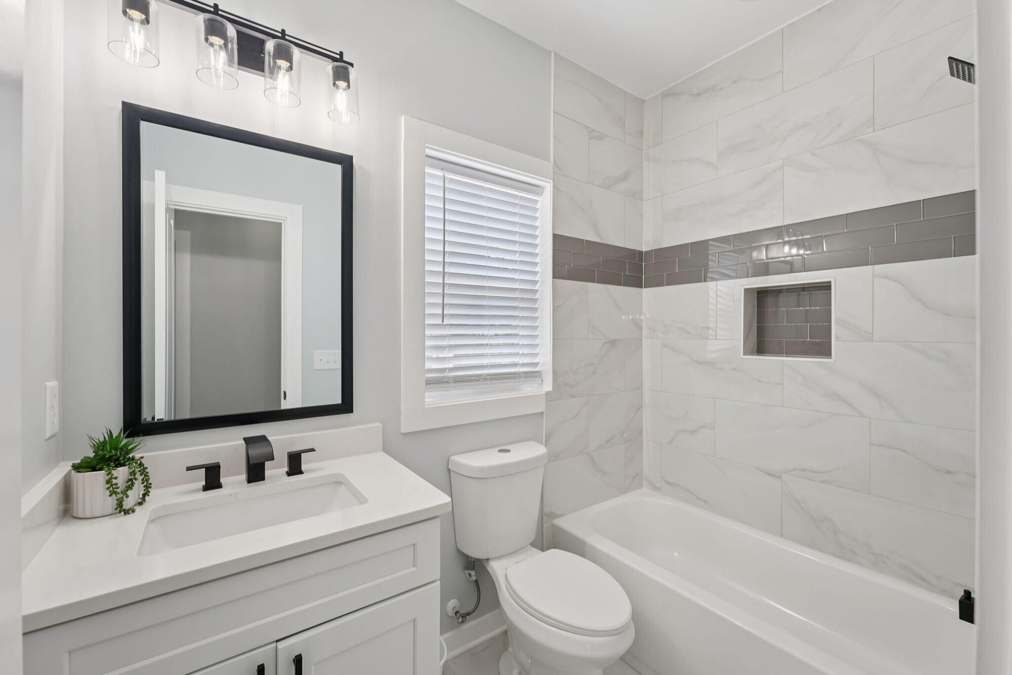 Building Photo - 3189 Jackson St