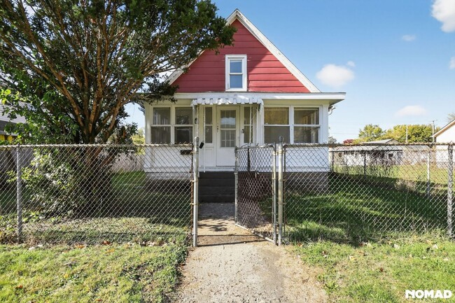 Primary Photo - Charming 3BR House in Kankakee