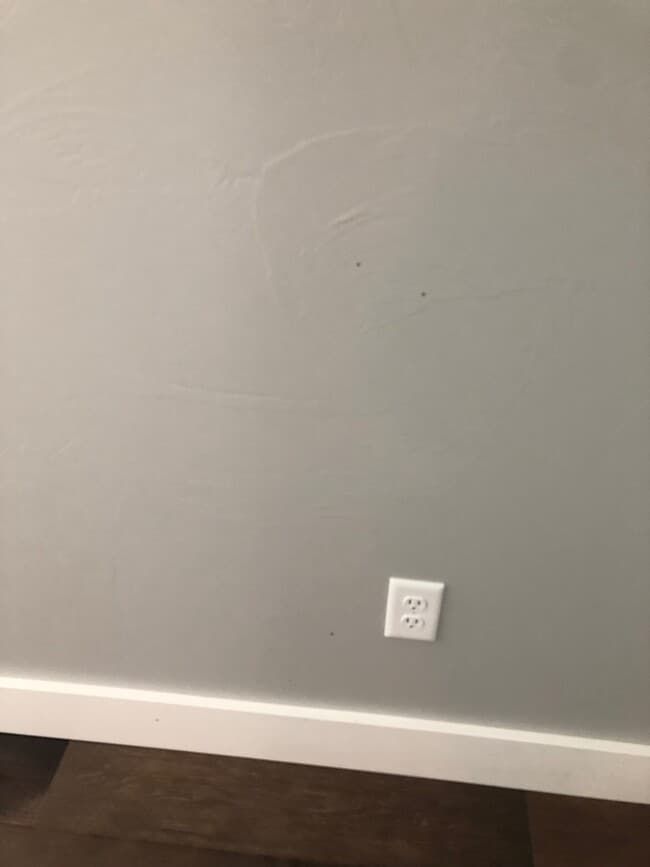 Building Photo - 3 Bedroom, 2 1/2 Bathroom Townhouse -2 weeks free rent with 1-year lease-