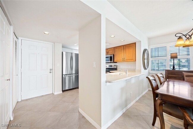 Building Photo - 897 Collier Ct