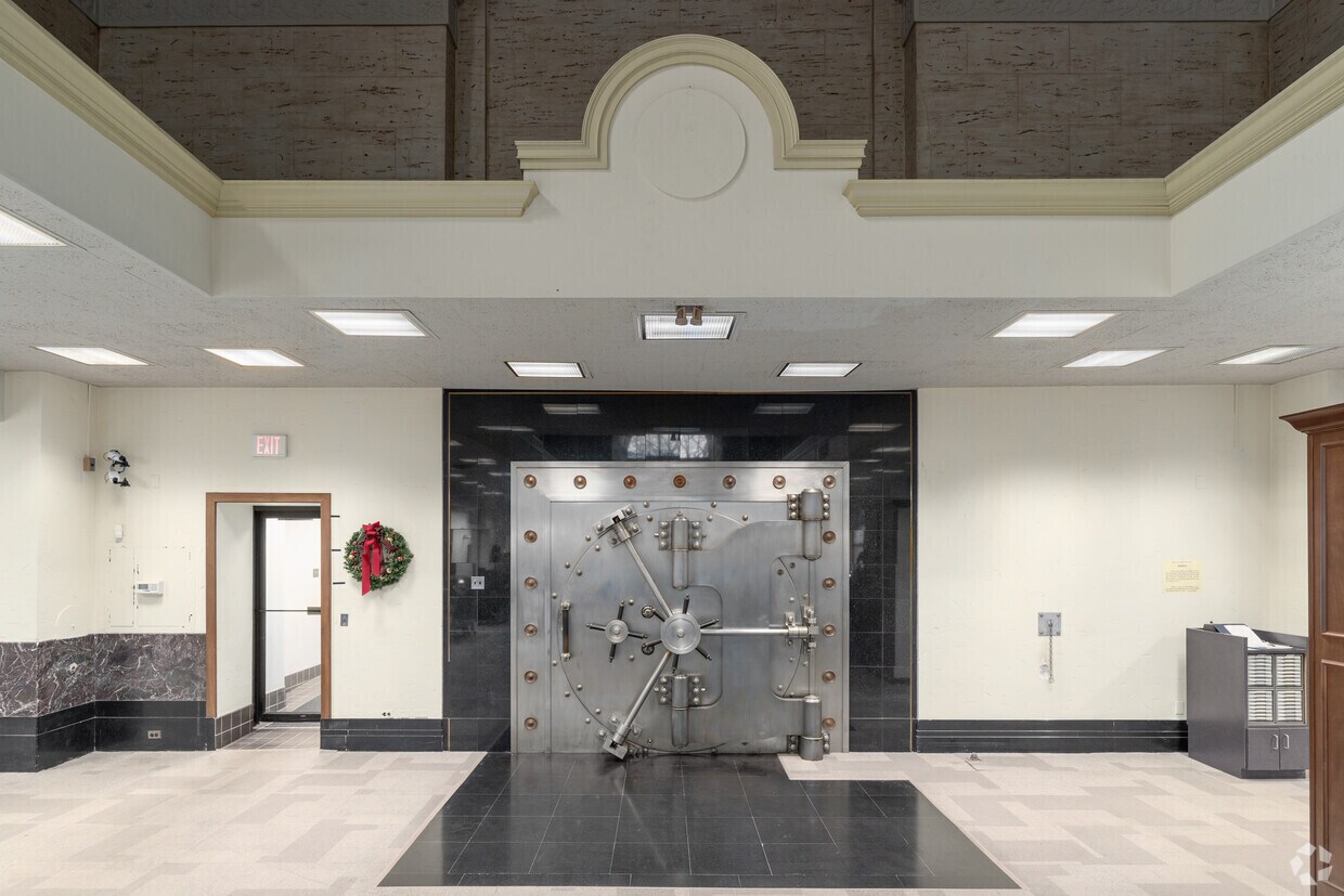 Bank Vault - 67 Public Sq