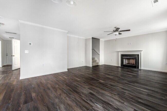 Building Photo - Spacious 4BR/2.5BA Preston Floor Plan (2,227 Sq Ft) – Granite Kitchen, Stainless Steel Appliances...