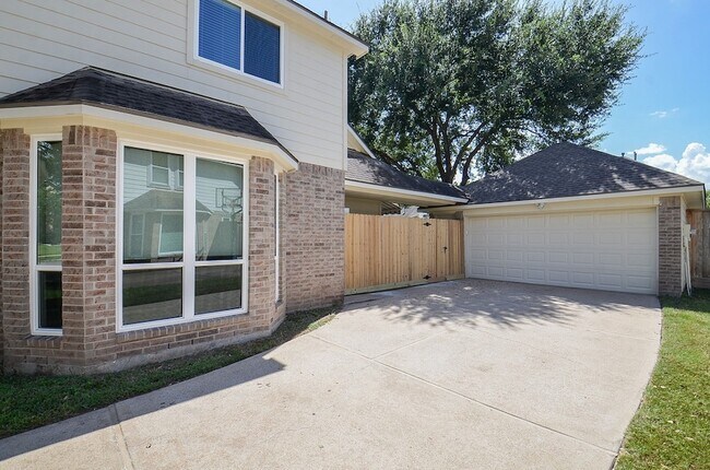 Building Photo - 406 Sterling Heights Ln