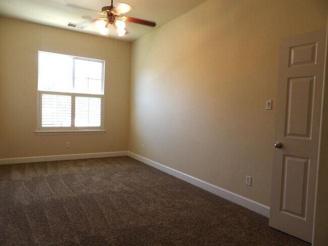 Building Photo - 6358 W Los Altos Ave