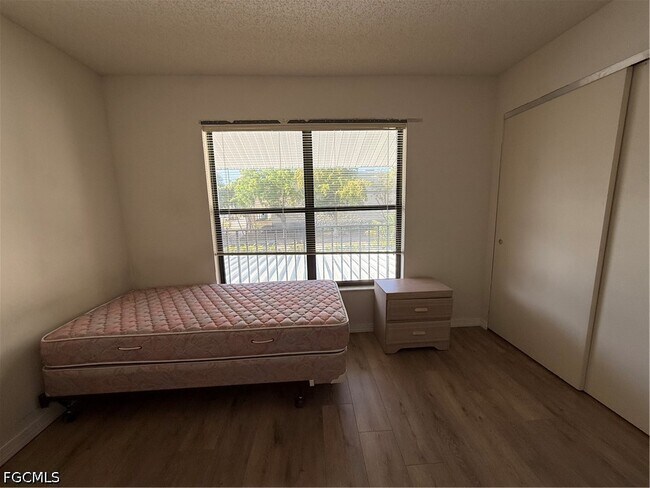 Building Photo - 123 SW 47th Terrace