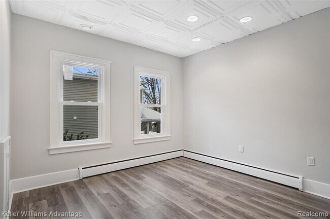 Building Photo - 101 Base Line Rd