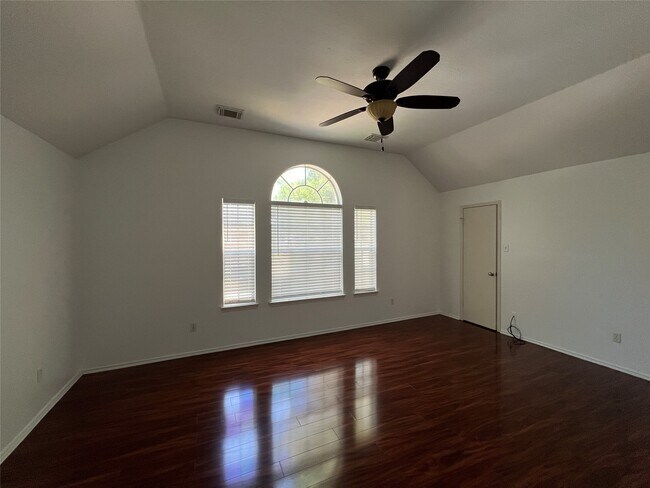 Building Photo - 8411 Tamayo Dr