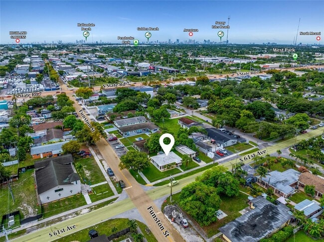 Building Photo - 6044 Funston St