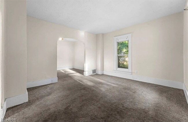 Building Photo - 374 Gibbs Pl