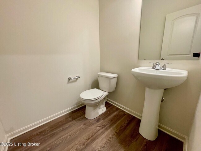 Building Photo - 7617 Fair Ln