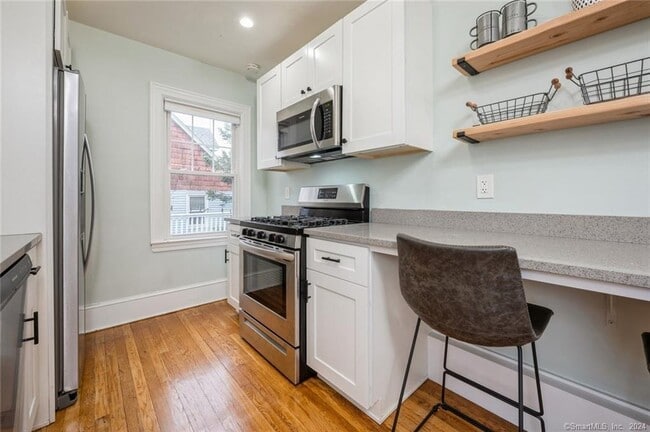 Building Photo - 119 Halstead Ave