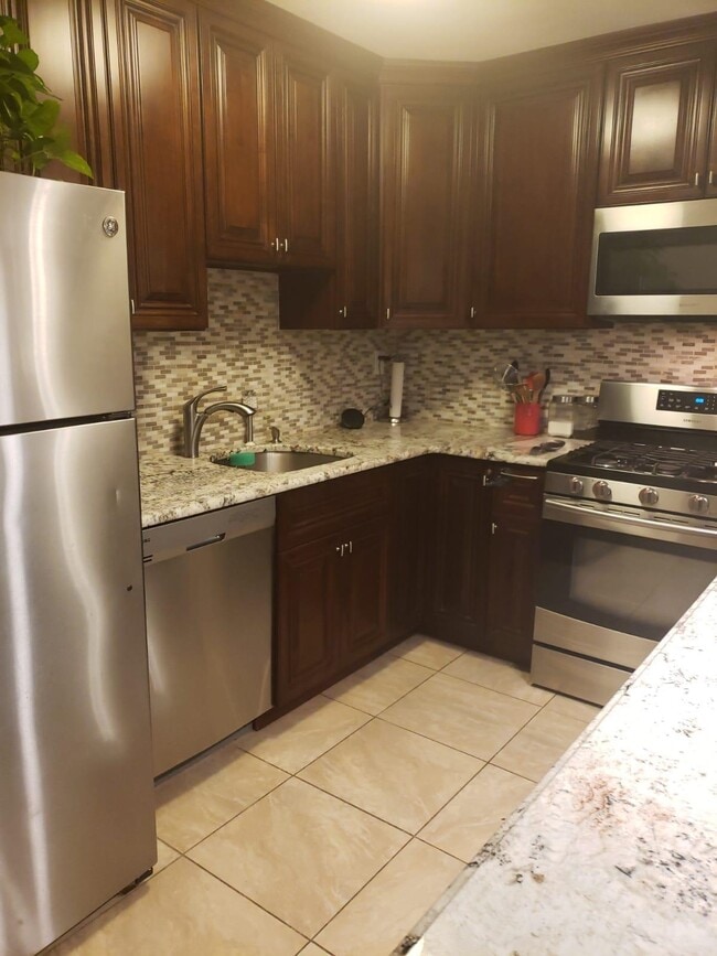 Building Photo - 280 Marin Blvd