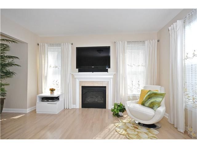 Building Photo - 4041 Bullfinch Way