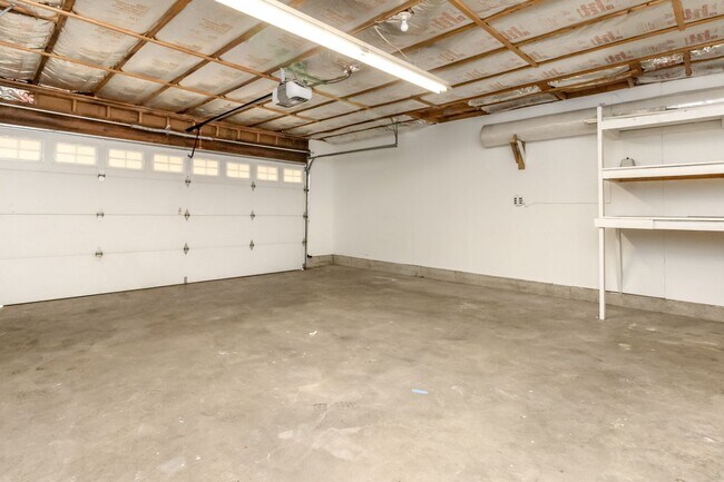 Building Photo - Four Bedroom House Near Camelot Park