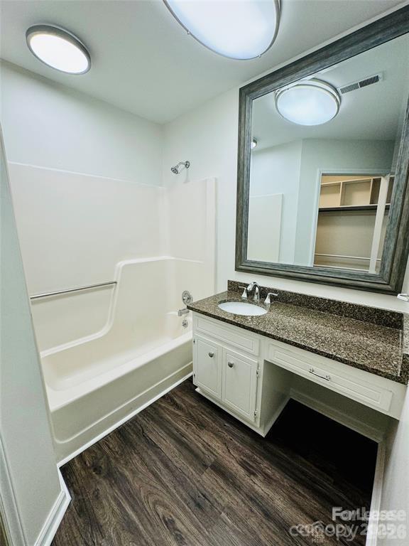 Building Photo - 2423 Emstead Ct