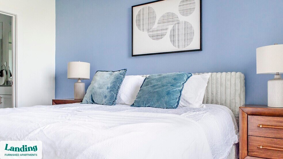 Building Photo - 901 Kelly Green Ln