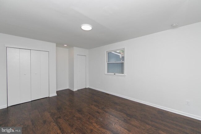 Building Photo - 32 Willis Ave