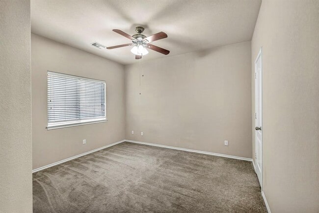 Building Photo - 3748 Pine Needle Cir