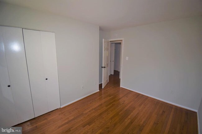 Building Photo - 8243 Cedar Landing Ct
