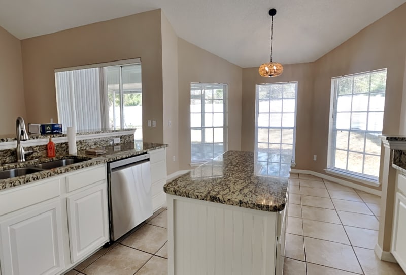 Building Photo - 1428 Oberlin Terrace