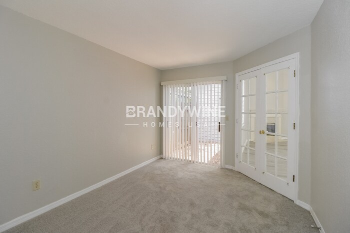 Building Photo - 1402 Walden Oaks Pl