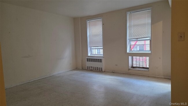 Building Photo - 140-65 Beech Ave