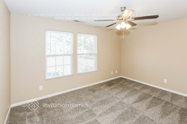 Building Photo - 618 N Mulberry St