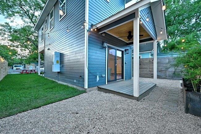 Building Photo - 4313 Maybelle Ave
