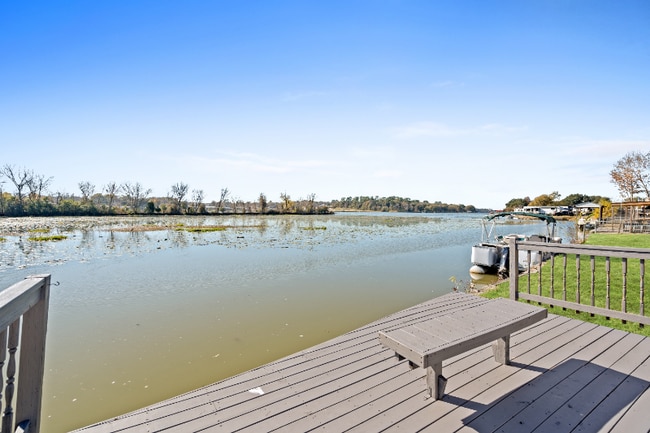 Building Photo - 12701 Paradise View Ct W