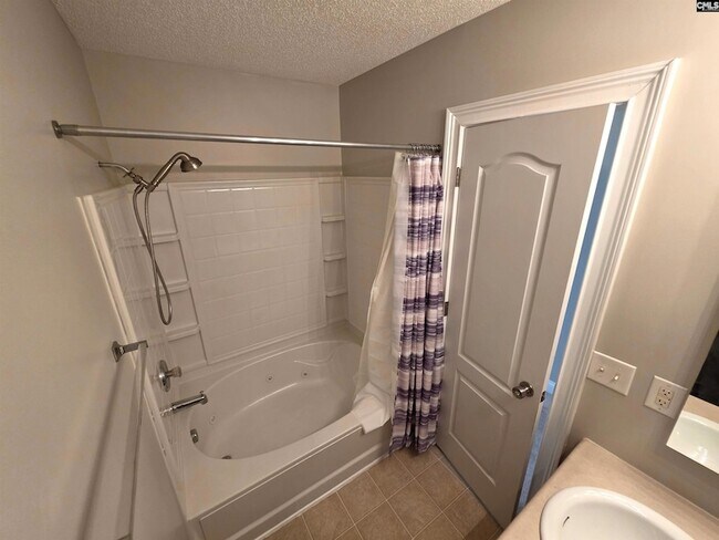 Building Photo - 165 Crassula Dr