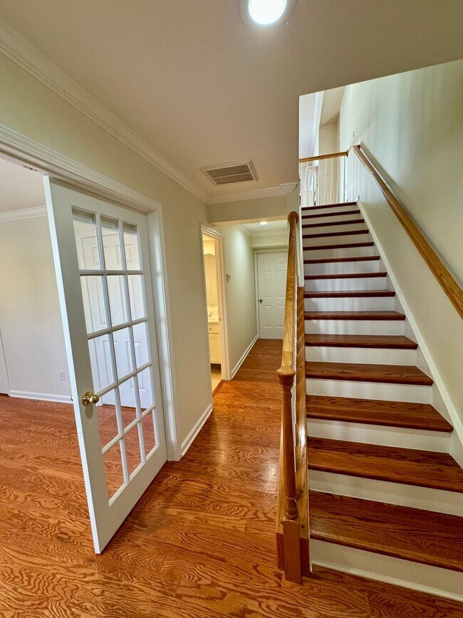 Building Photo - 3BR/3BA Townhouse in Ballantyne