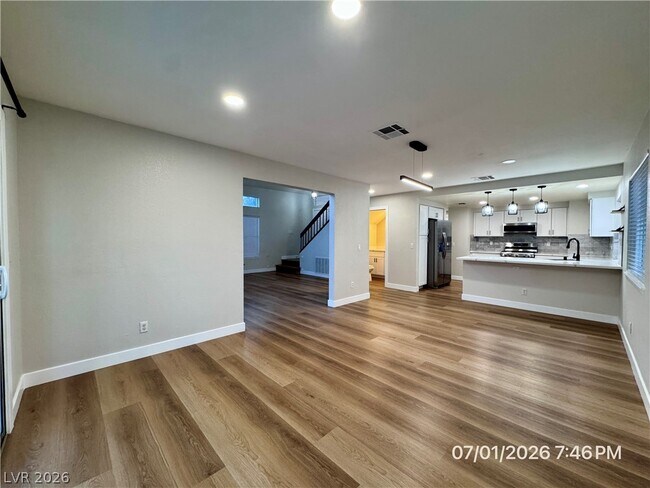 Building Photo - 8405 Shady Shores Cir
