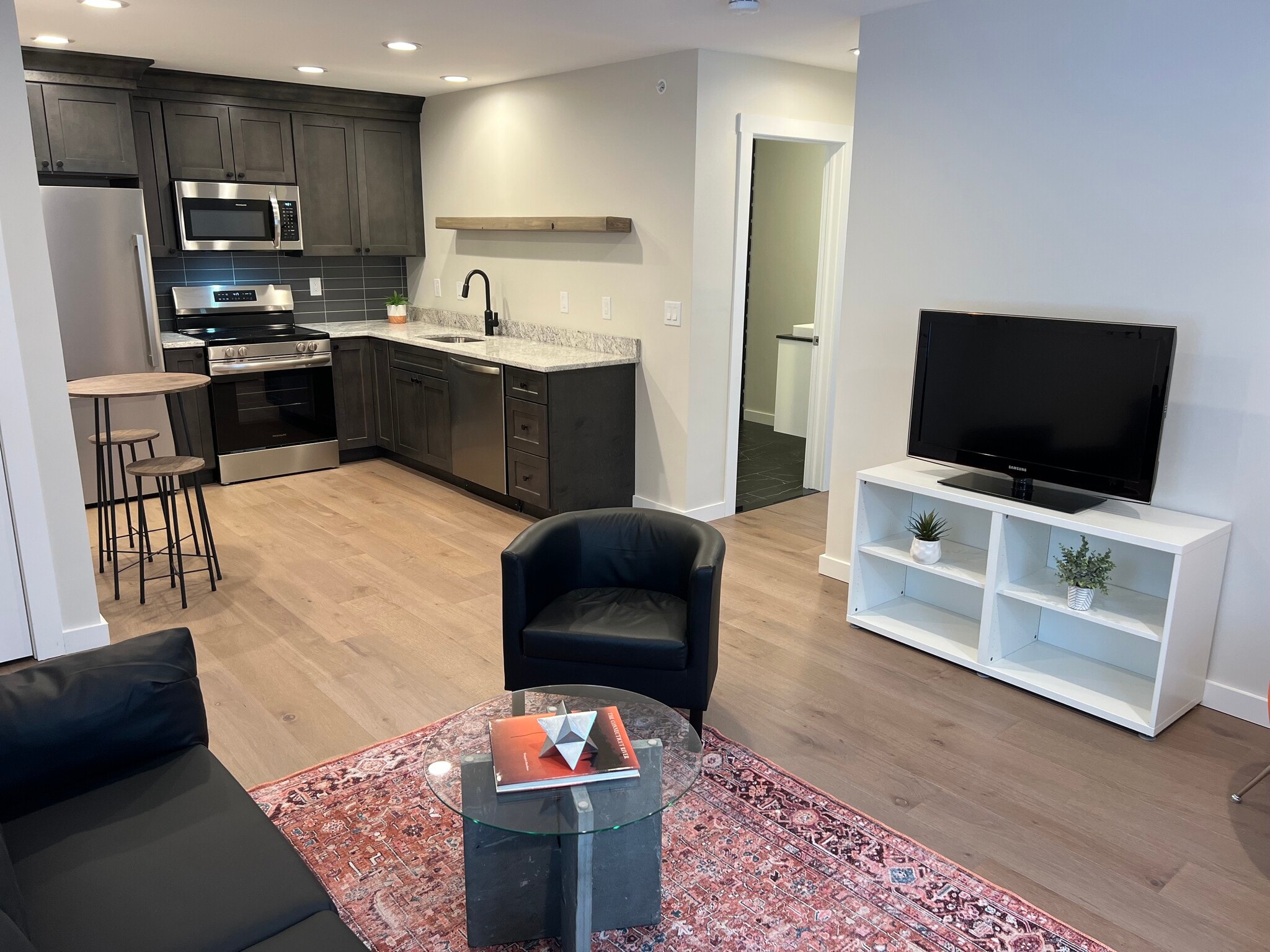 Building Photo - 179 Butternut St