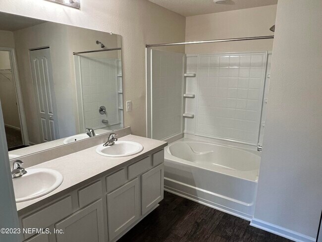 Building Photo - 3106 Lawton Pl