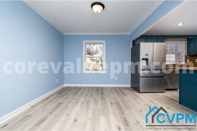 Building Photo - 7884 Huguenot Ct