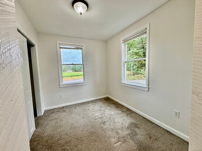 Building Photo - 356 A Ct