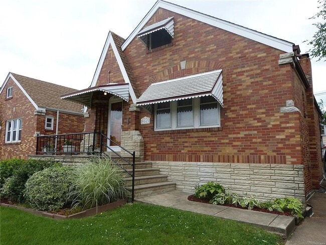Building Photo - 9043 Kathleen Ave