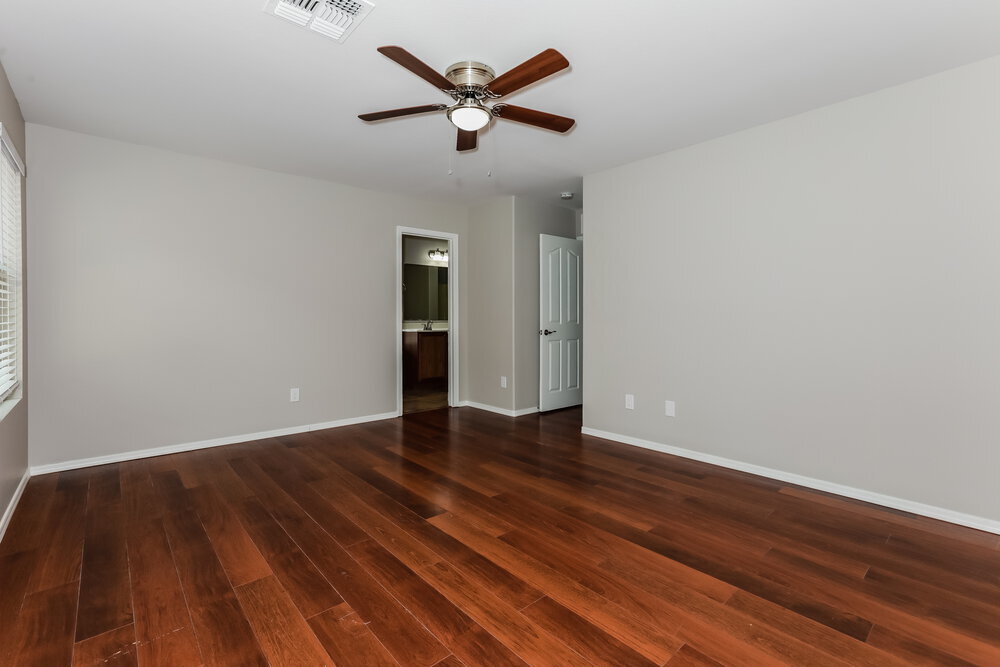 Building Photo - 3914 S Ponderosa Dr