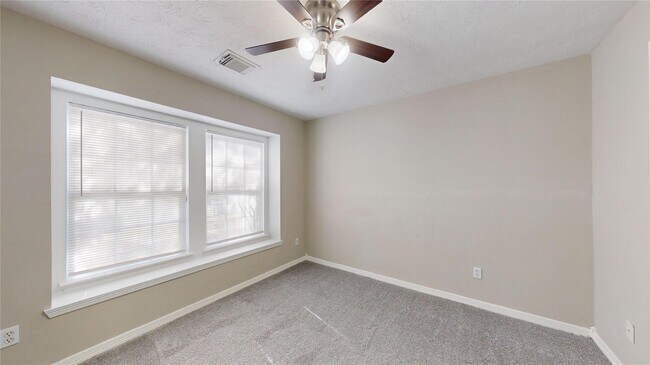 Building Photo - 2415 Montana Blue Dr