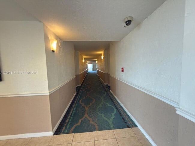 Building Photo - 1801 N Flagler Dr