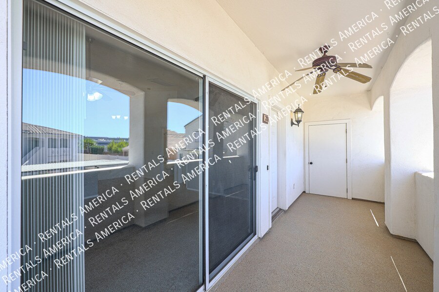 Building Photo - 2950 W Louise Dr
