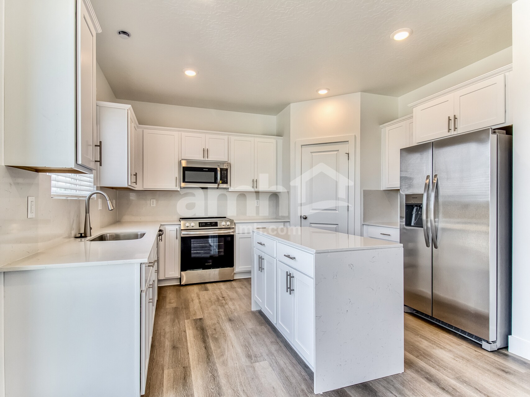 Building Photo - 5494 Damfield Ln