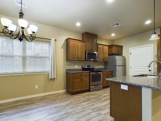 Building Photo - "Charming 3-Bed, 2-Bath  on Winding Way in...