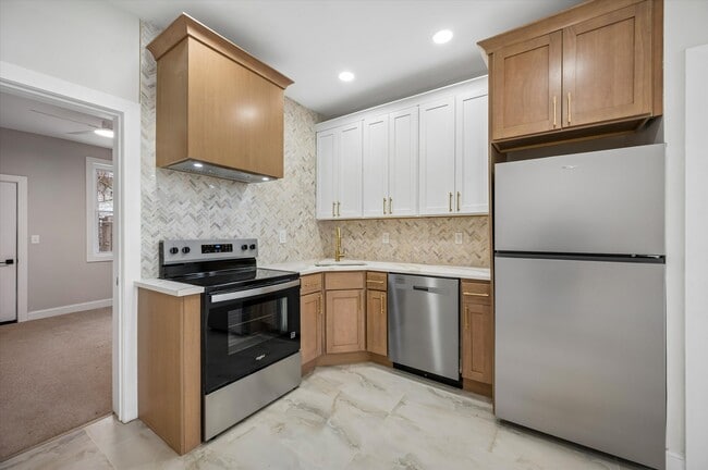 Building Photo - 4946 Aspen St