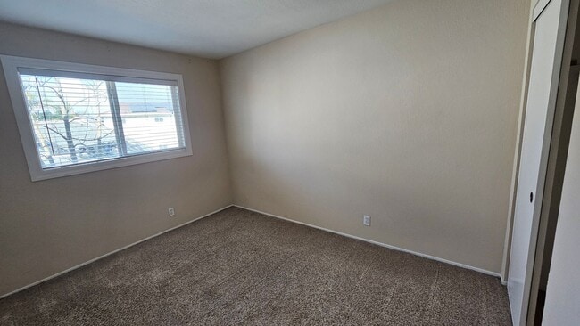 Building Photo - RENT WILL BE $3950 THROUGH MAY 2026!